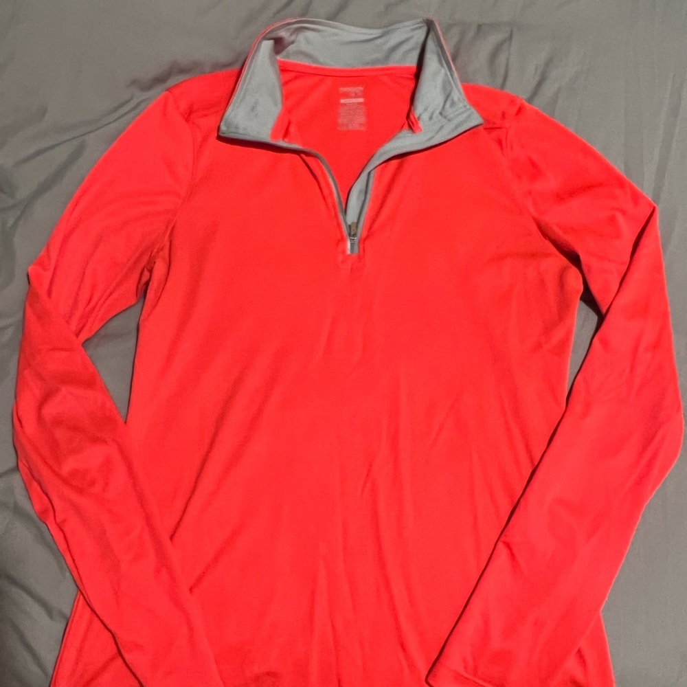 Women’s athletic shirt
